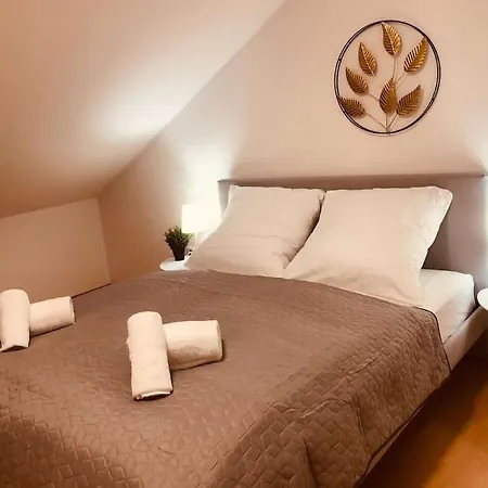 Servus Stadt Blick *