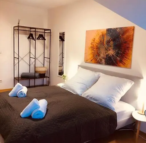 Servus Stadt Blick Appartement *